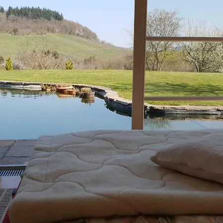 Paradies 1 *